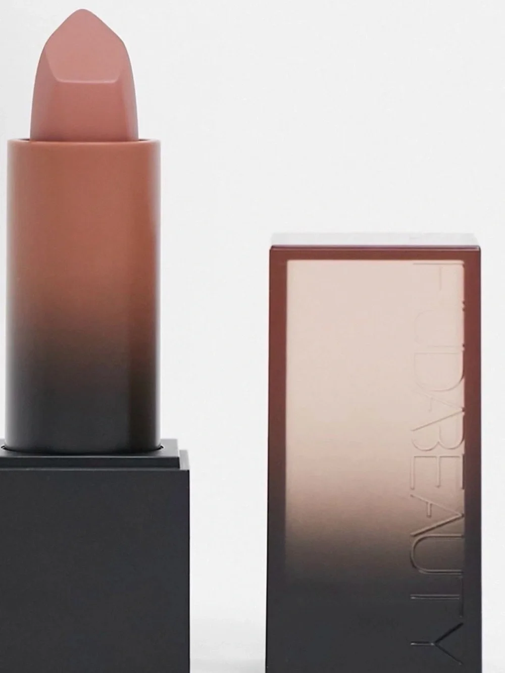 Huda Beauty Hustla Cream Lipstick